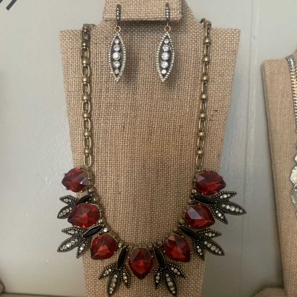 Chloe & Isabel set